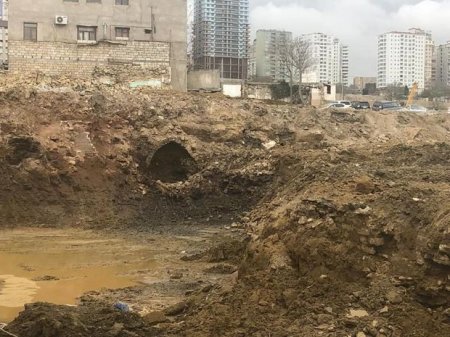 Qazıntı zamanı Bakıda qədim hamam tapılıb? - AÇIQLAMA